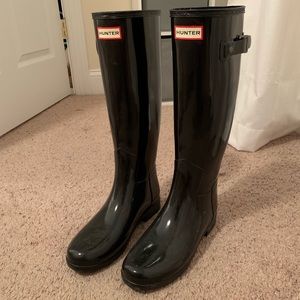Like new hunter refined tall rain boots